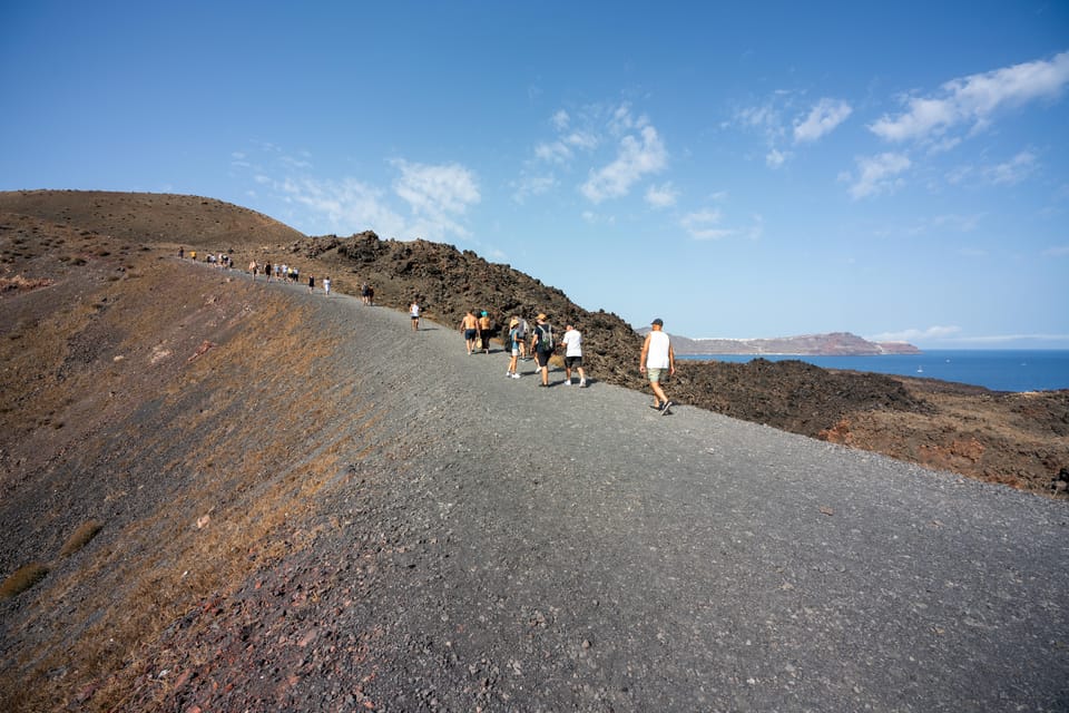 Santorini: Volcanic Islands Cruise with Hot Springs Visit