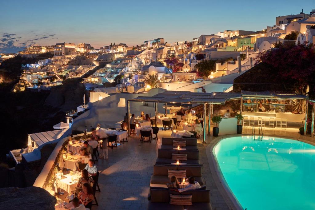 Canaves Oia Suites & Spa