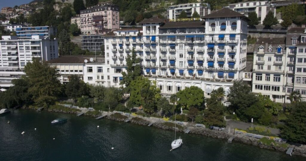 Hotel du Grand Lac Excelsior Iliketravelguide