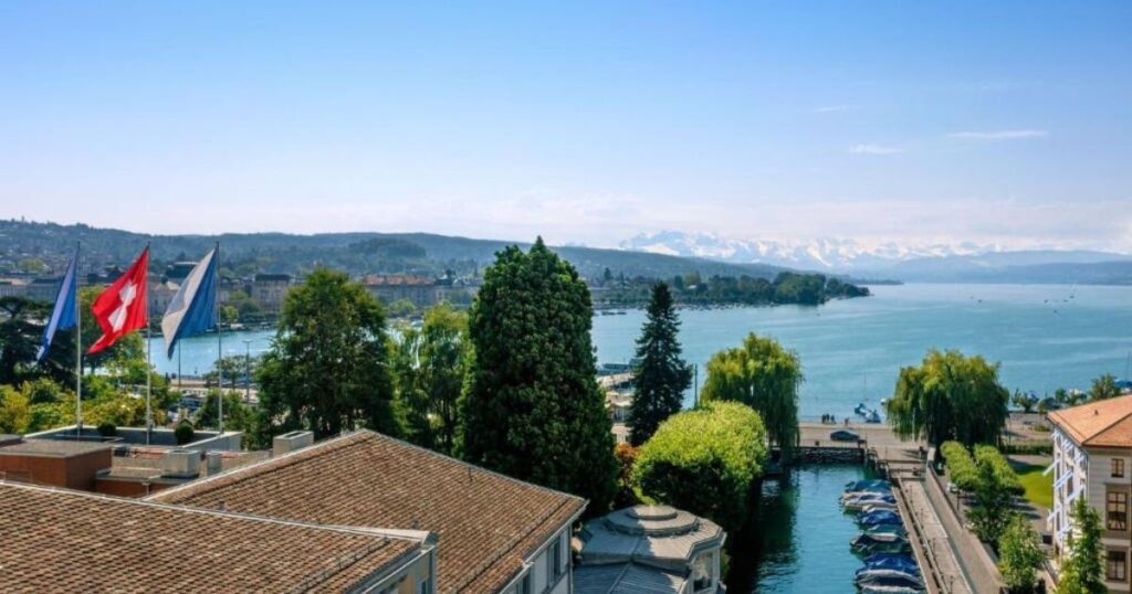 Baur au Lac – Iconic Luxury Near Zurich’s Festive Heart