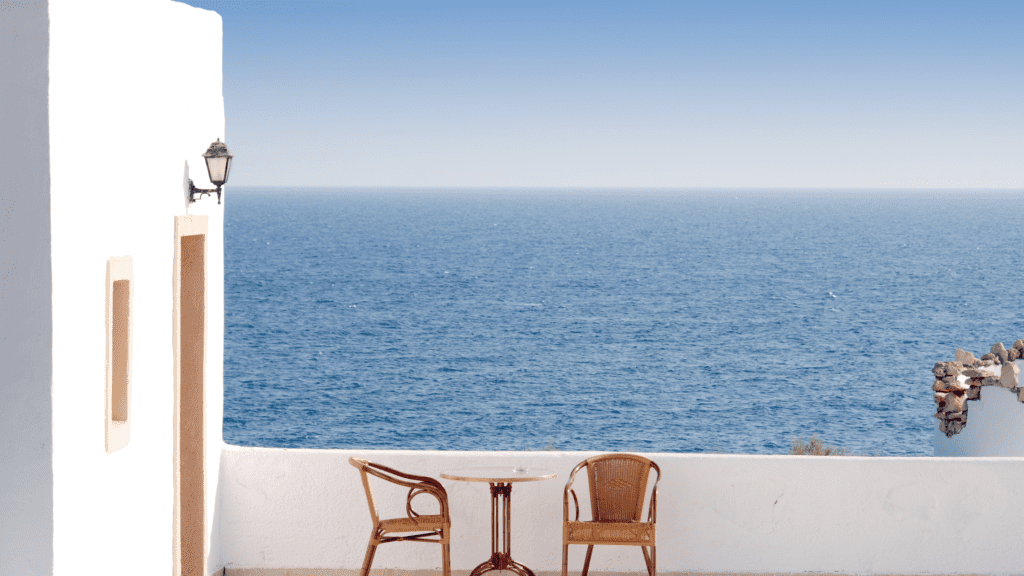 Minimalist Pizza Photo Blog Banner copy 5 Iliketravelguide